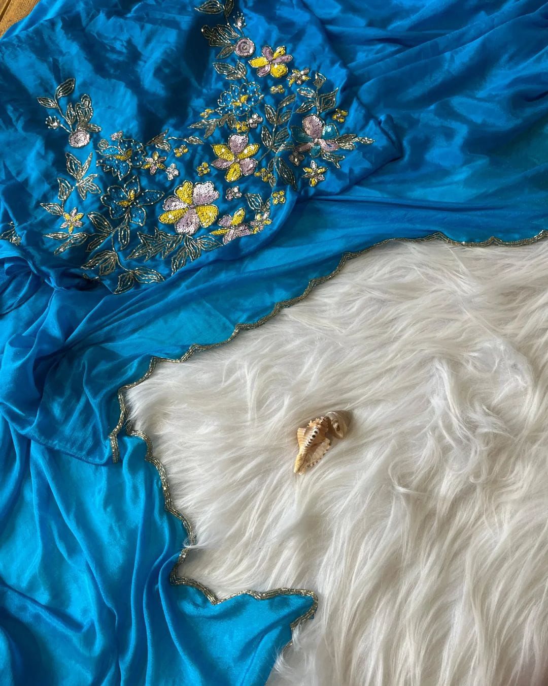 Vivera Handwork Chinon Party Wear Saree Suppliers In India
